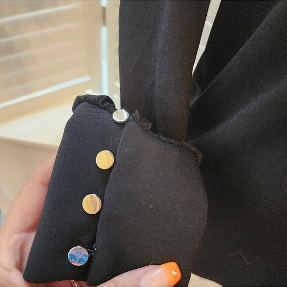 TAHARI BLACK NEW LONG BUTTON SLEEVE TOP SIZE SMALL - Picture 4 of 8